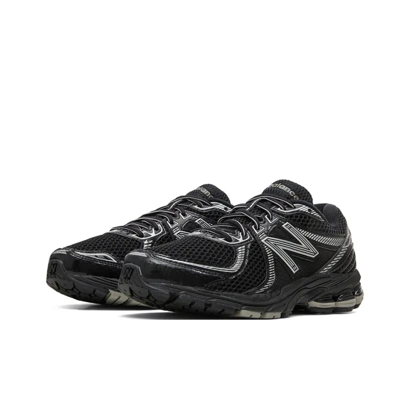 New Balance 860v2, Black/Silver