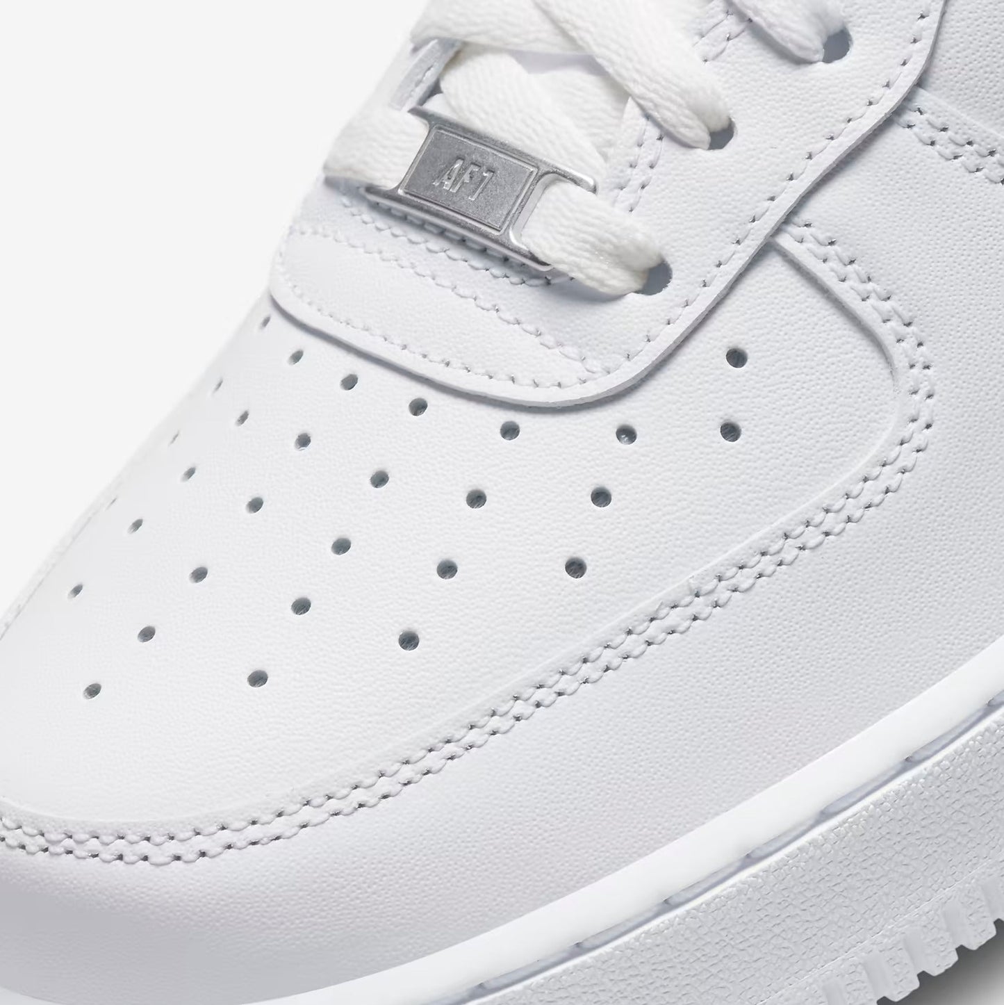Nike Air Force 1 '07