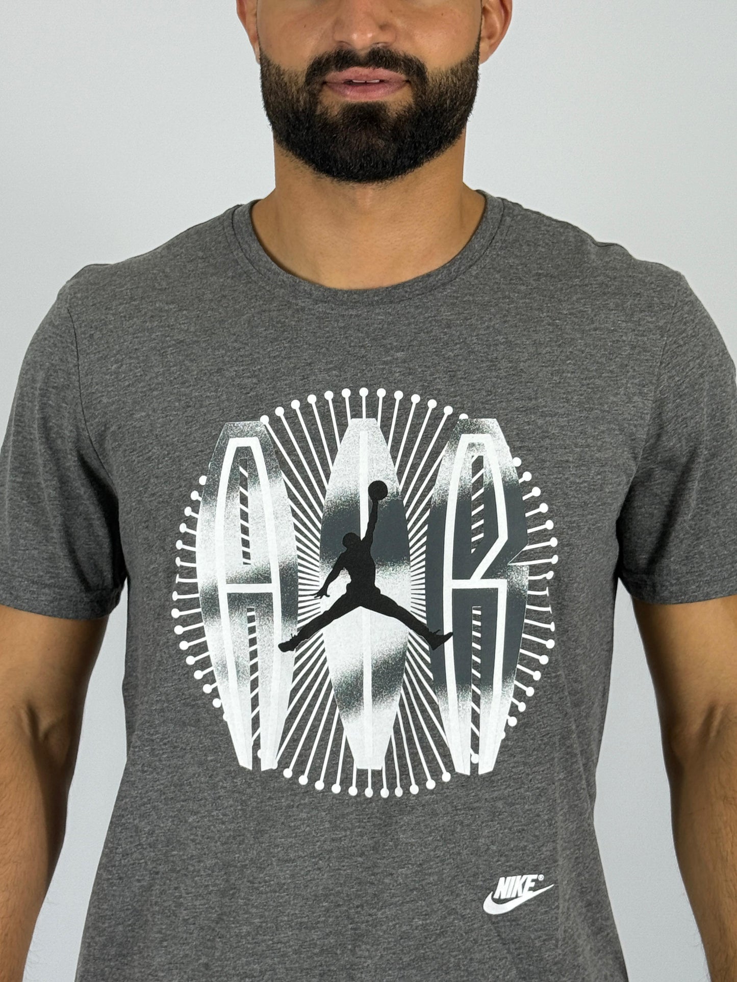 Men's Nike Air Jordan Radial "AIR JORDAN" Logo T-Shirt - Dark Grey Basketball Tee