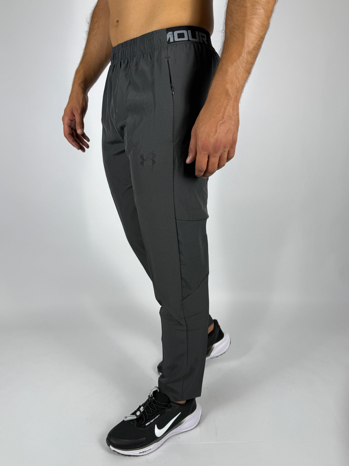 Men's Under Armour Gray Athletic Pants