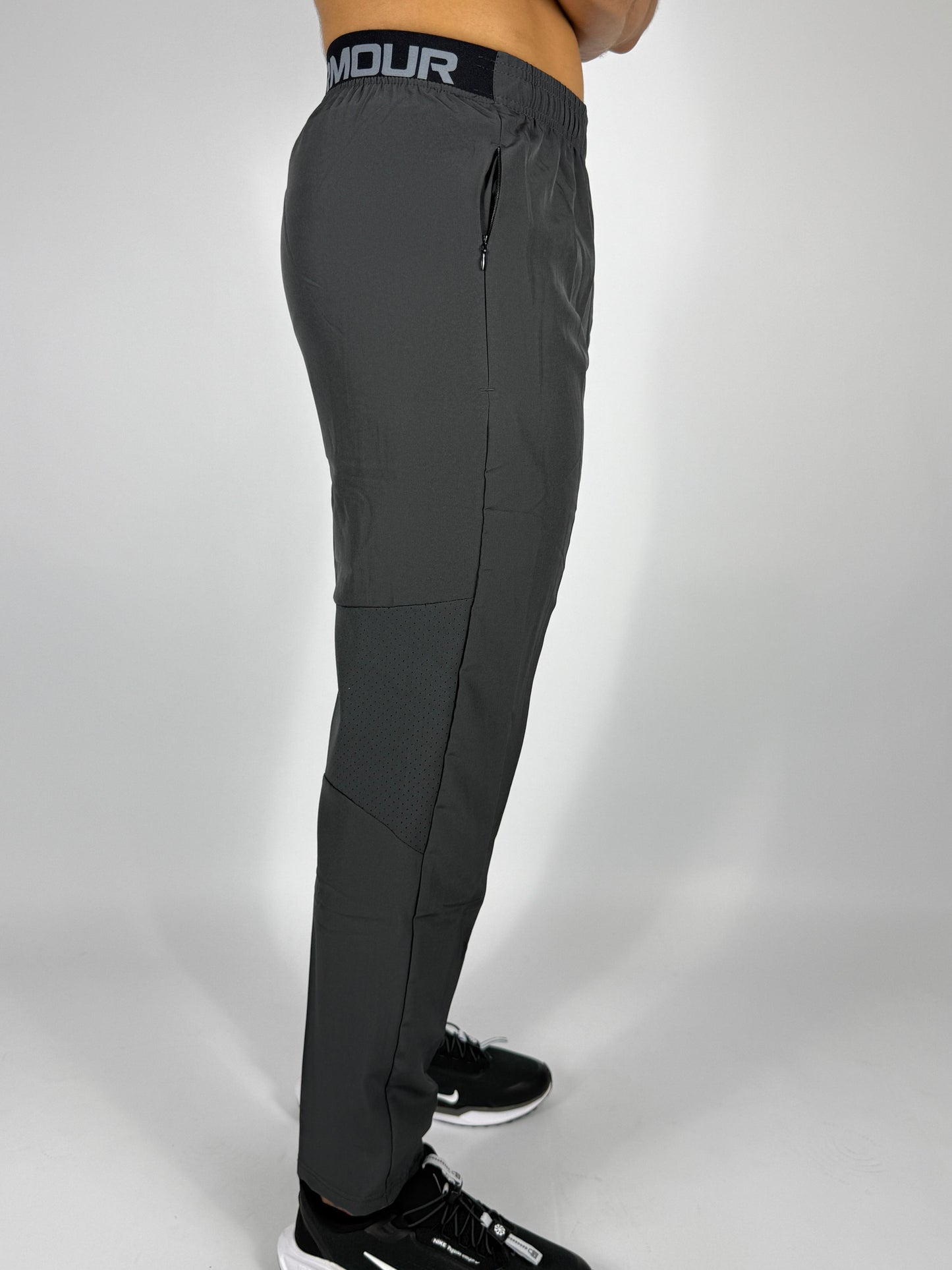 Men's Under Armour Gray Athletic Pants