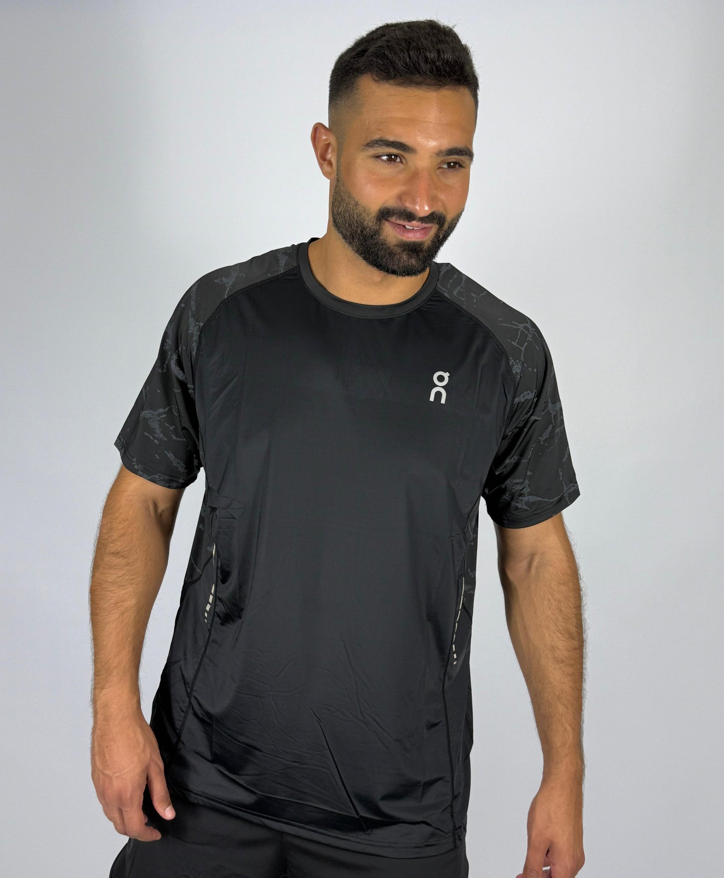On Cloud Performance-T Men's Running T-Shirt (Black Camo)