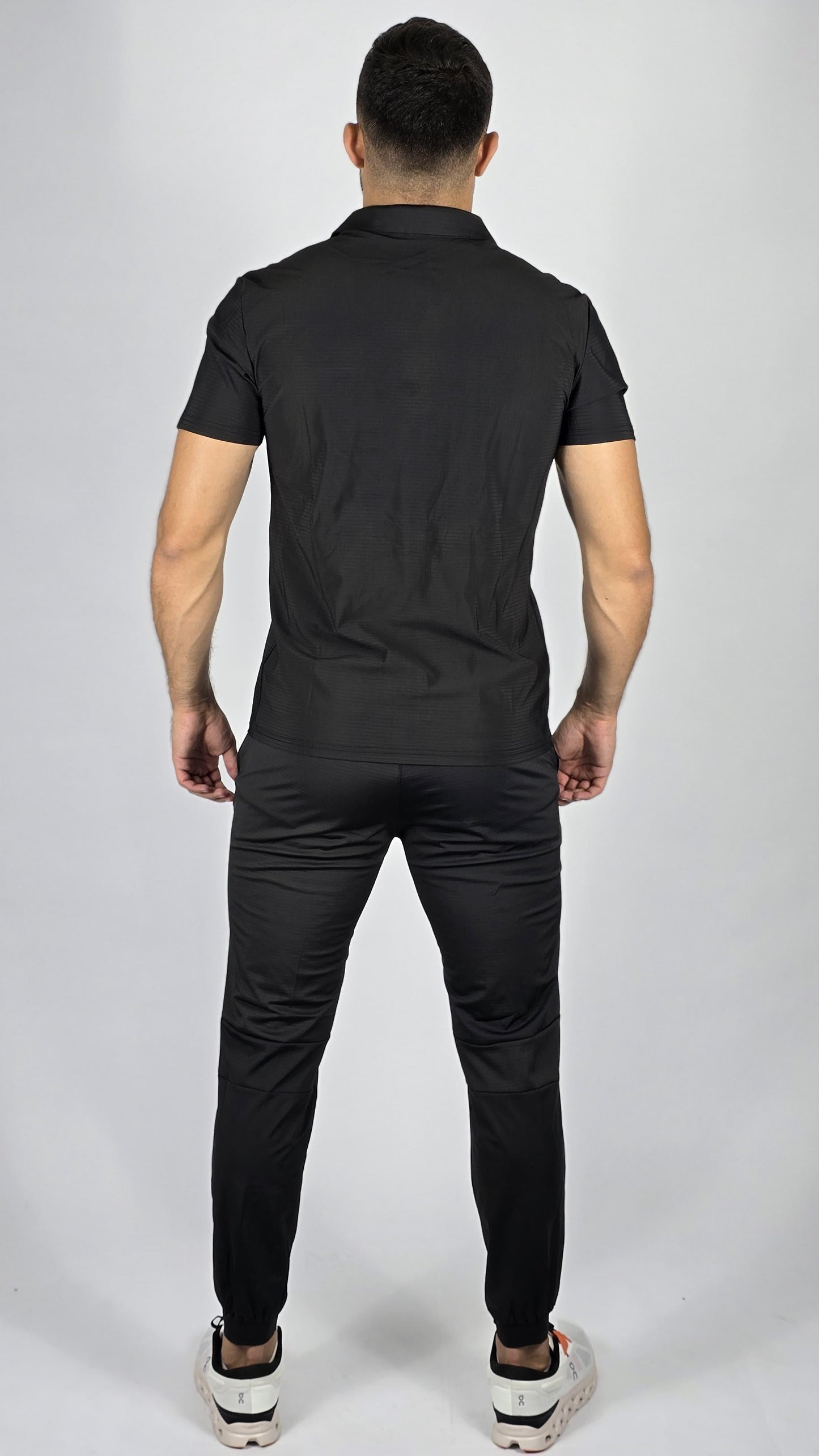 On Cloud men 's Performance Polo & Training Pants Set | Technical Athleticwear
