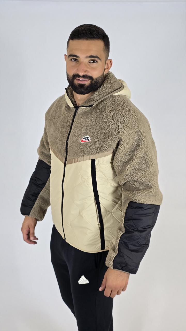 Nike Men's Fleece & Quilted Hybrid Jacket – Sherpa Hoodie for Cold Weather Comfort