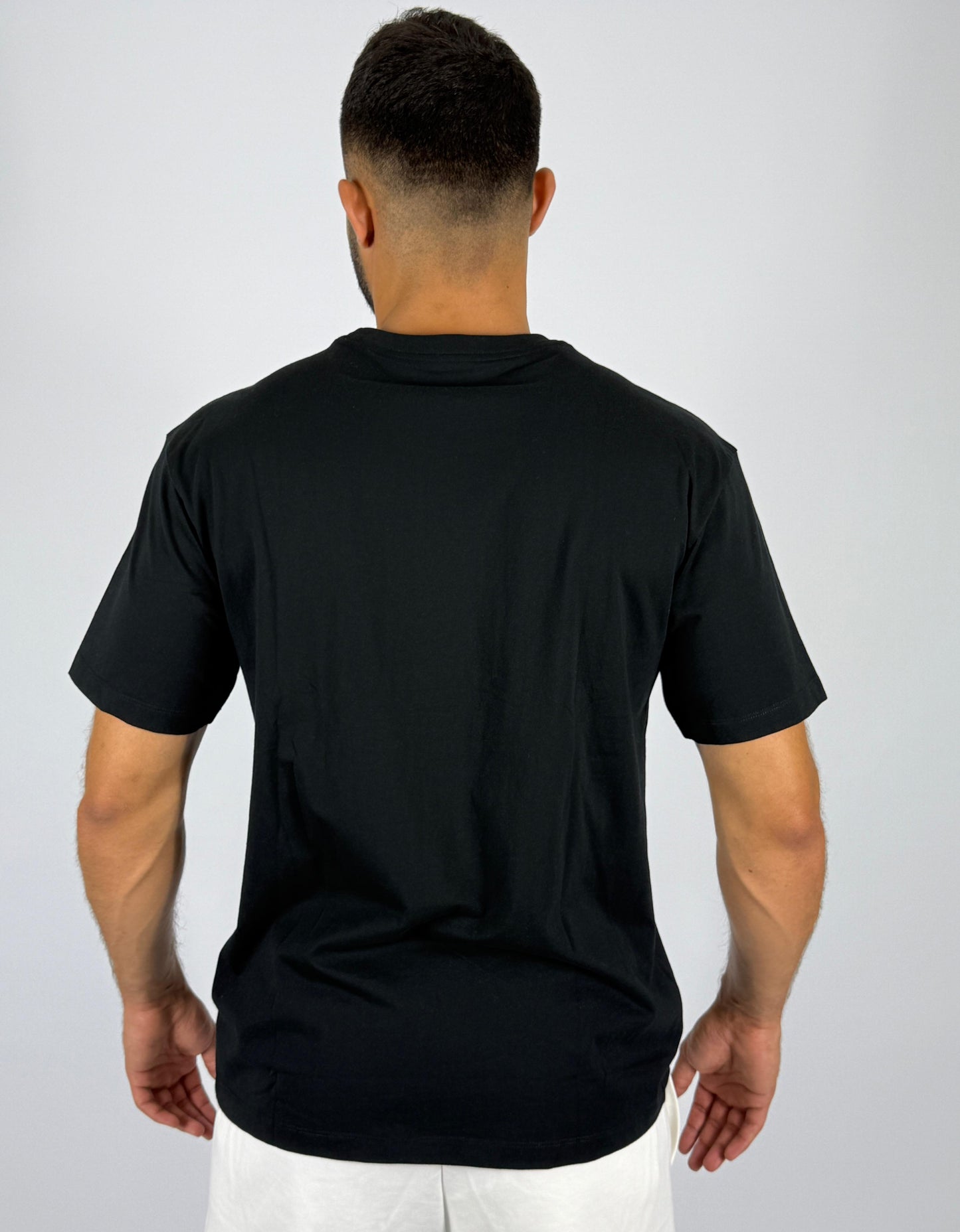 Men's Nike "Just Never Stop." Graphic T-Shirt - Black Performance Tee