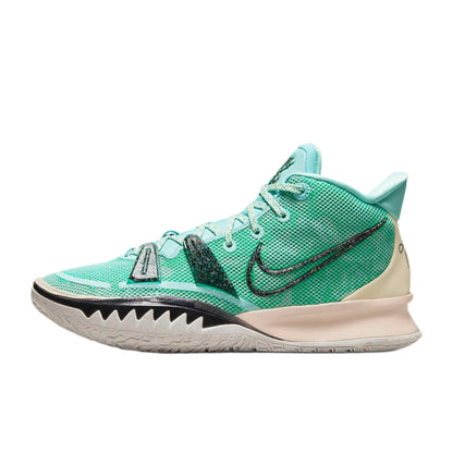 Nike Kyrie 7