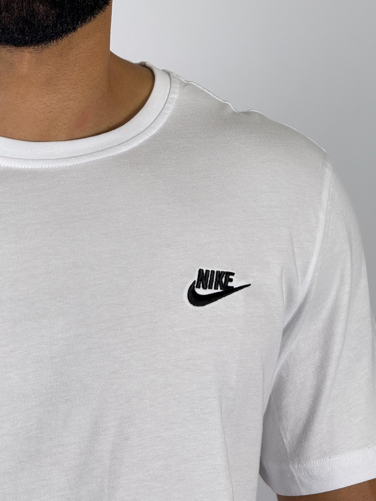 Men's Nike Essential Small Swoosh Logo T-Shirt - Crisp White Classic Tee
