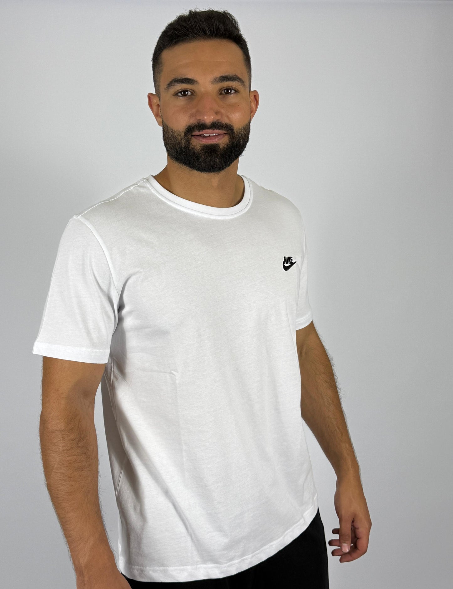 Men's Nike Essential Small Swoosh Logo T-Shirt - Crisp White Classic Tee