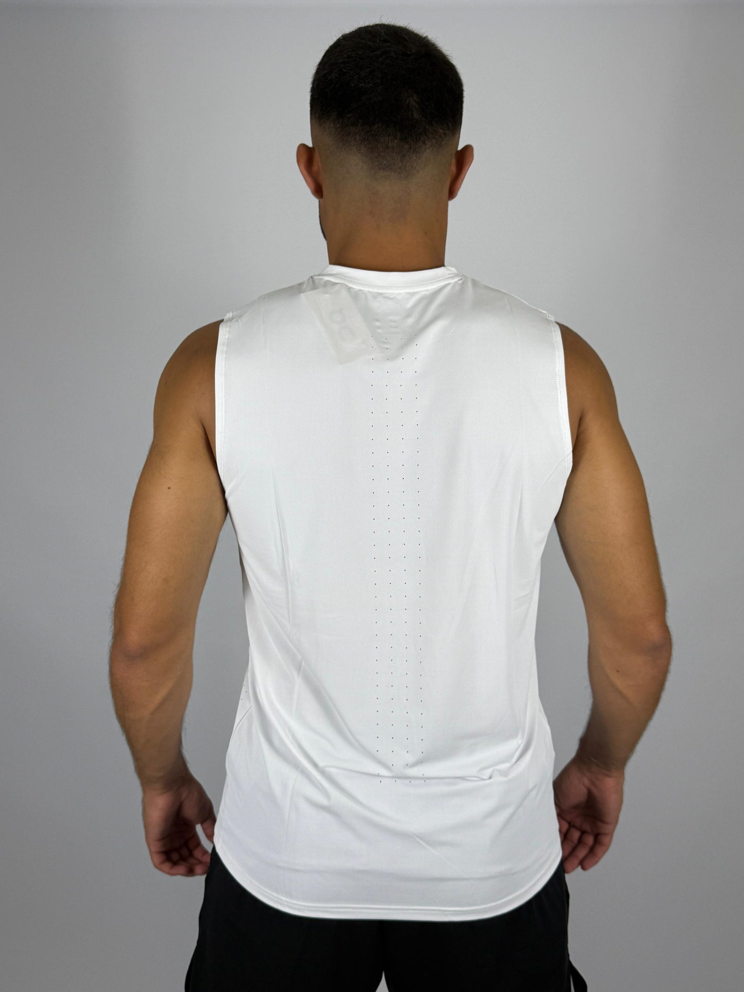 On Cloud Men's Performance Running Singlet