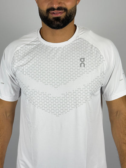 On Cloud Performance-T Men's Running T-Shirt (White Gradient)