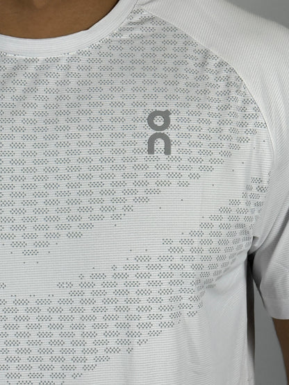On Cloud Performance-T Men's Running T-Shirt (White Gradient)