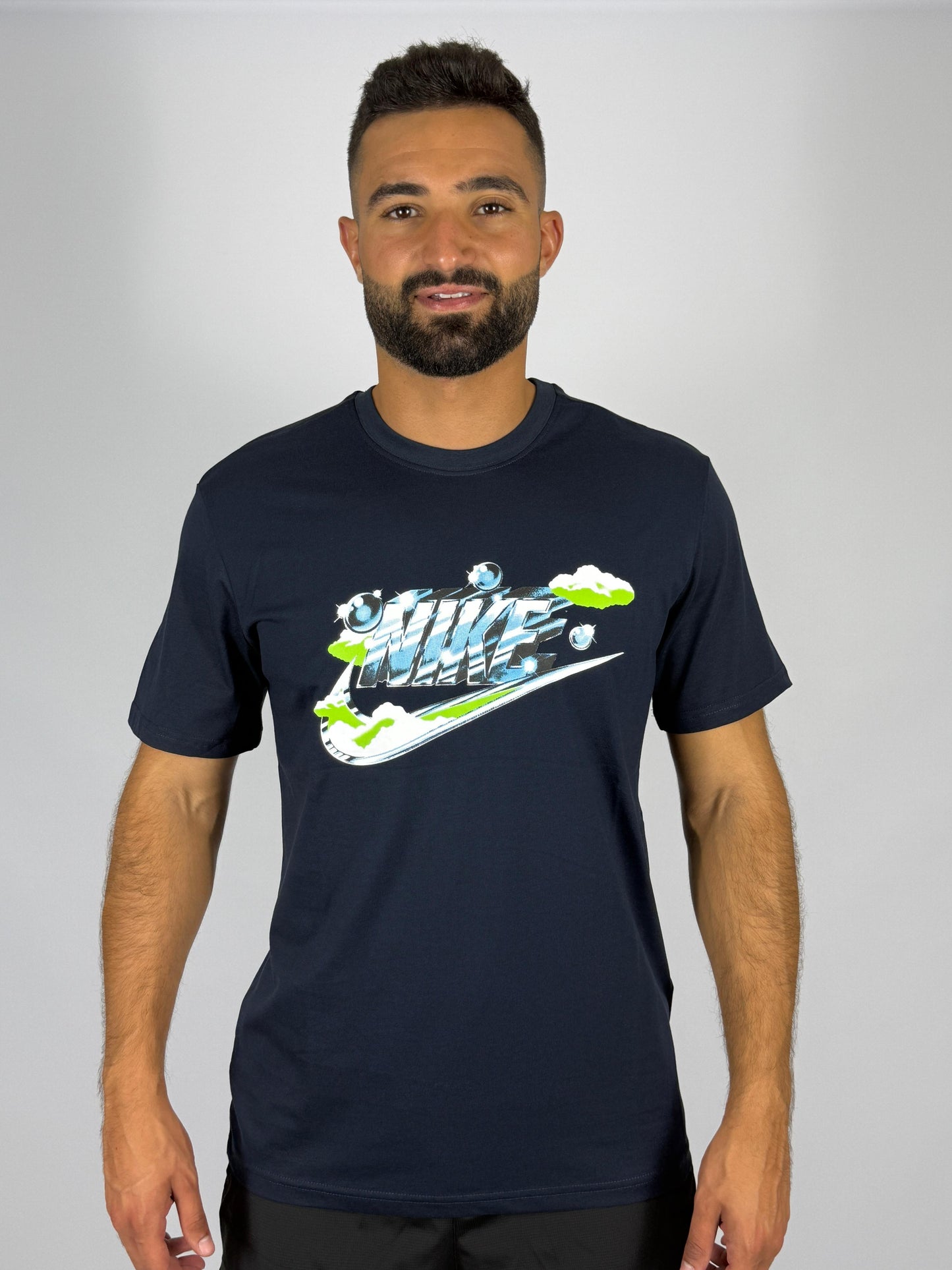 Nike Men's Sportswear Club Graphic T-Shirt