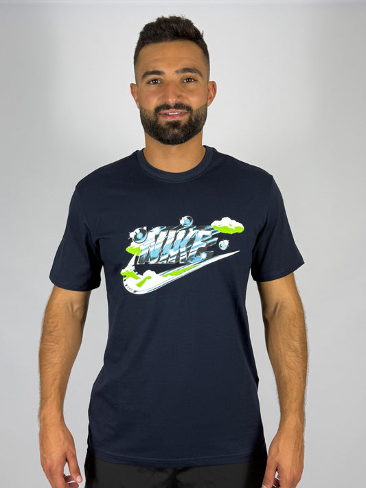 Nike Men's Sportswear Club Graphic T-Shirt