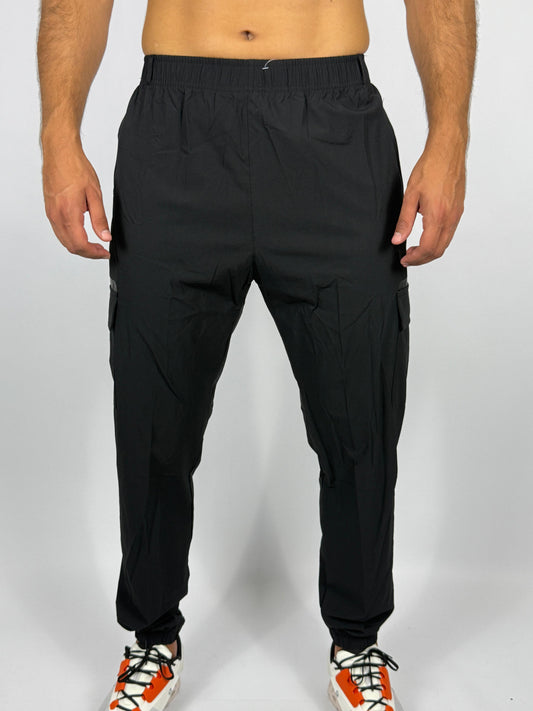 On Cloud Men's Lightweight Cargo Athletic Pants