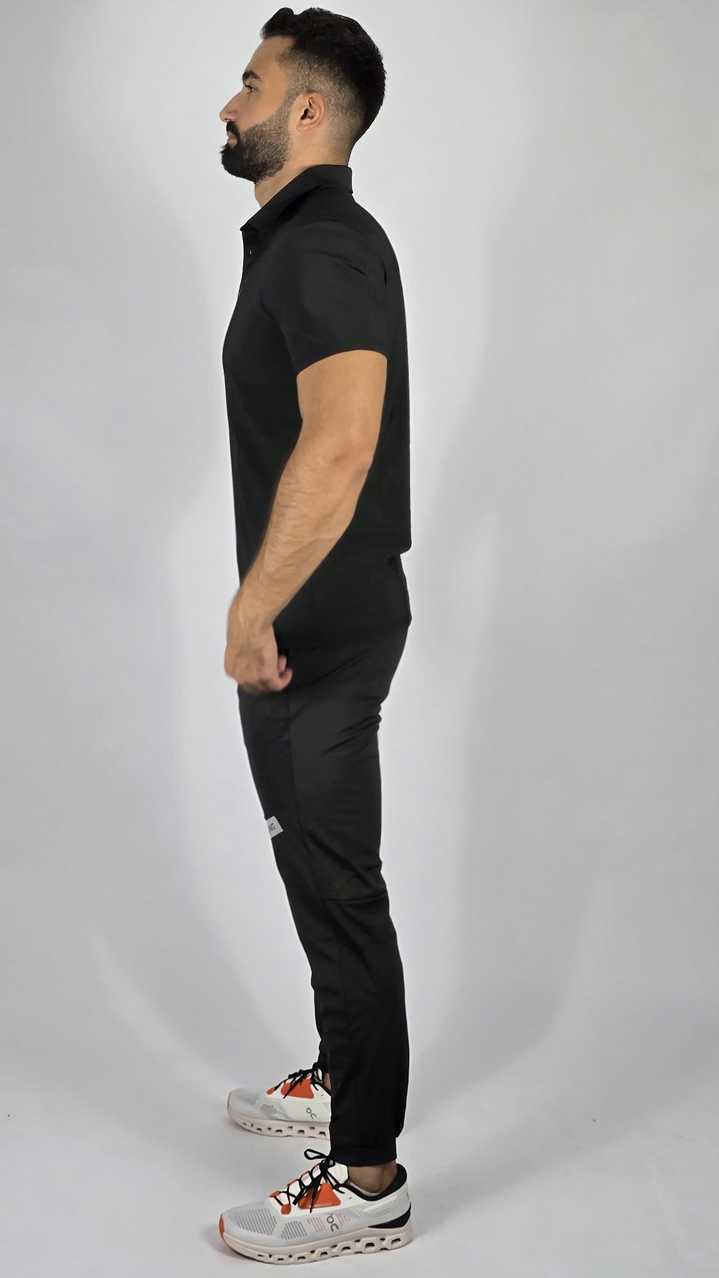 On Cloud men 's Performance Polo & Training Pants Set | Technical Athleticwear