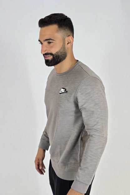 Nike Men’s Grey Long-Sleeve Sweatshirt