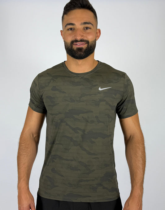 Nike Men's Camo T-Shirt - Olive Green