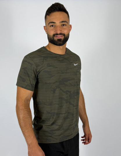 Nike Men's Camo T-Shirt - Olive Green