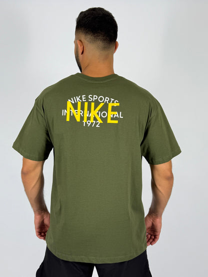 Nike Men's Essential T-Shirt - Olive Green