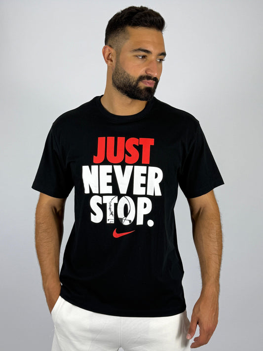 Men's Nike "Just Never Stop." Graphic T-Shirt - Black Performance Tee