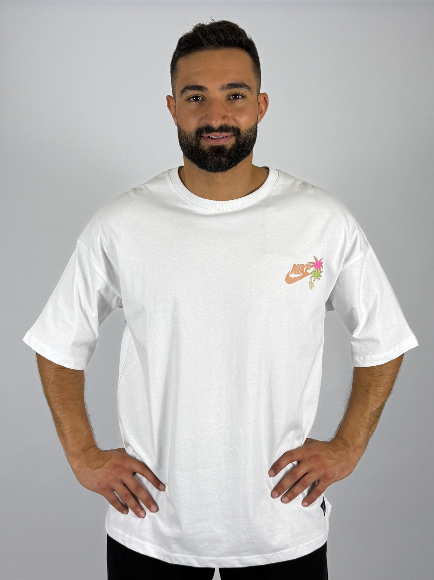 Men's Nike Sportswear Tropical Palm Tree T-Shirt - White Summer Graphic Tee