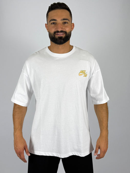 Men's Nike "Just Do It." Claw Mark Graphic T-Shirt - White Oversized Action Tee