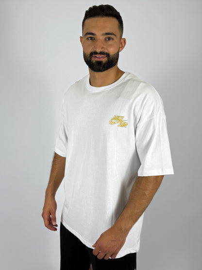 Men's Nike "Just Do It." Claw Mark Graphic T-Shirt - White Oversized Action Tee
