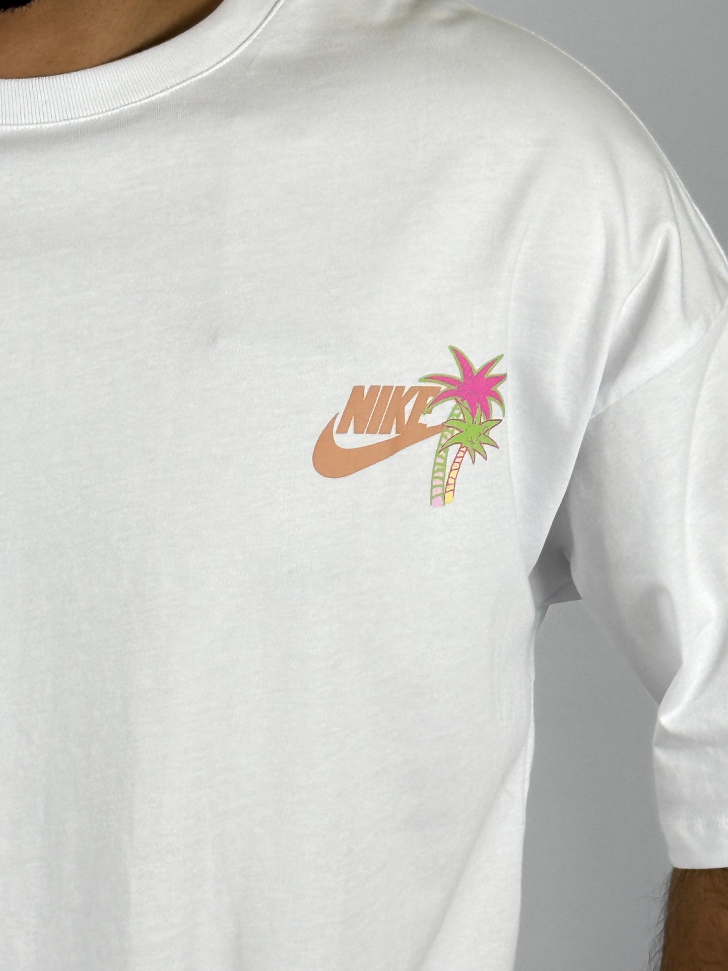 Men's Nike Sportswear Tropical Palm Tree T-Shirt - White Summer Graphic Tee